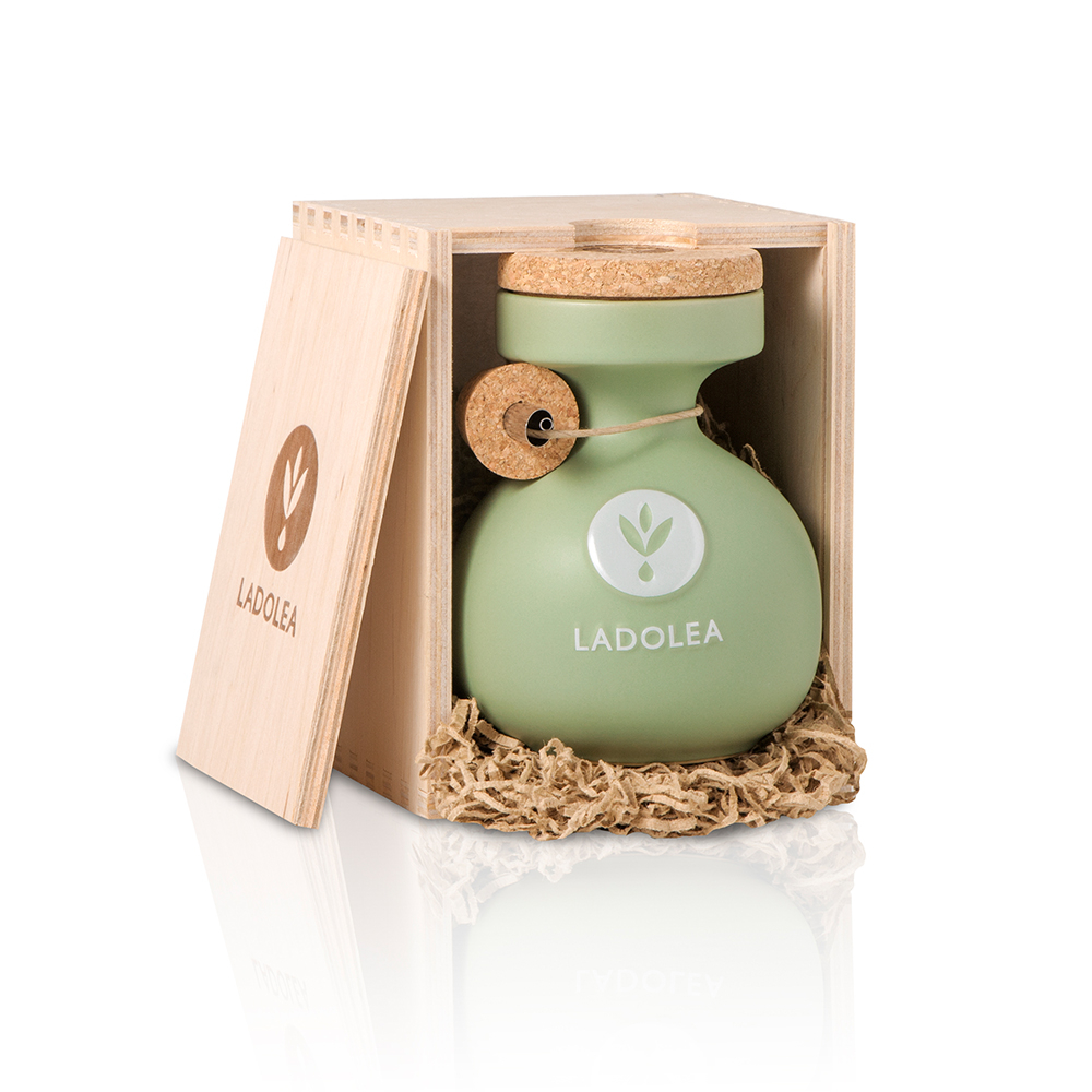Organic Extra Virgin Olive Oil 200ml Wooden